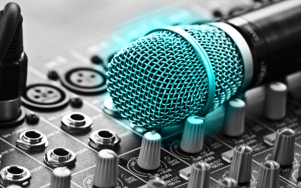 mixing board microphone4
